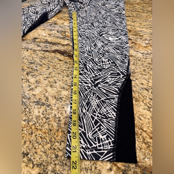 Nike Pro Dri Fit Palm Print Leggings Capris Abstract Vintage Y2K Size M - Picture 12 of 13